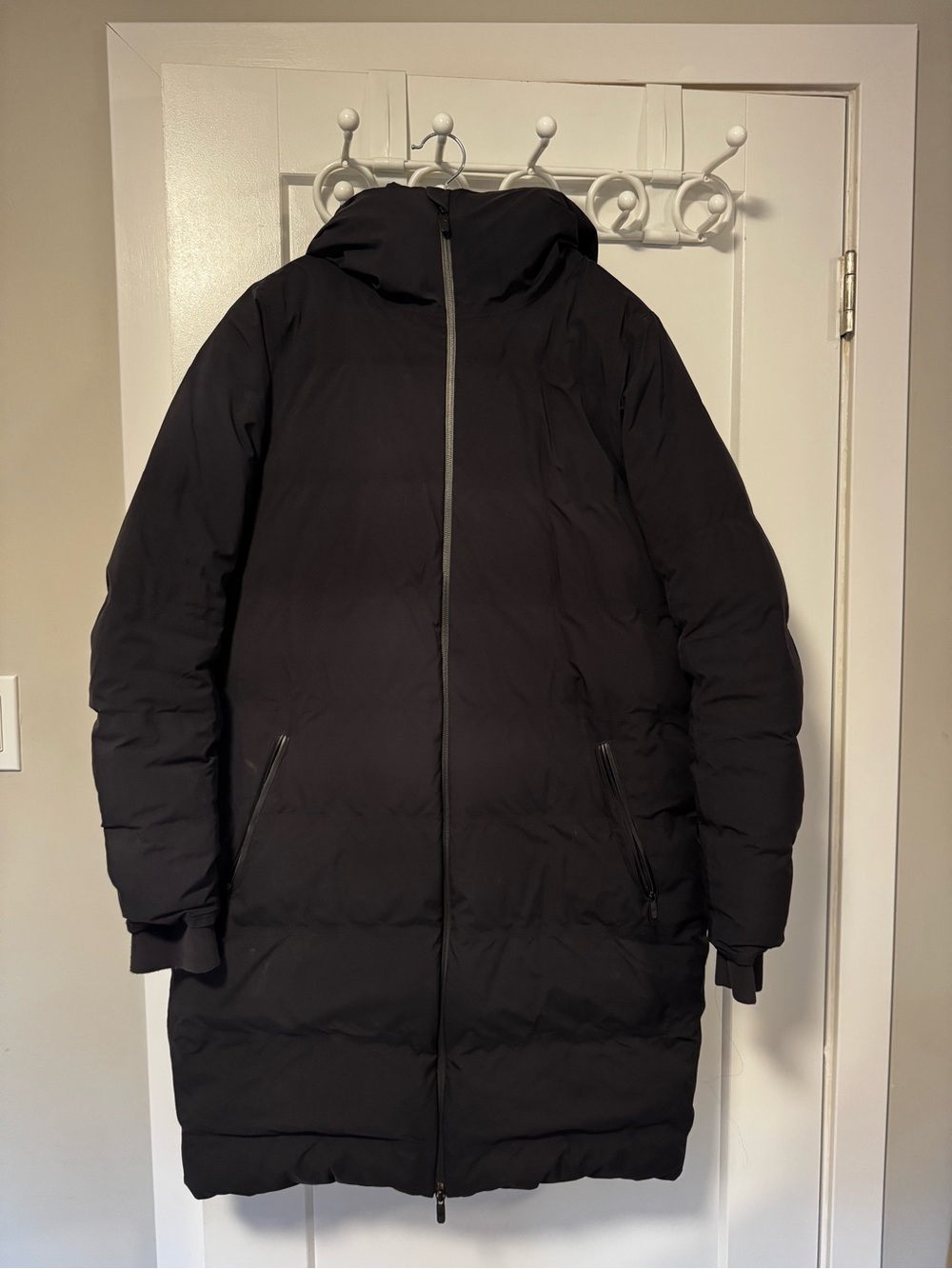 Lululemon slush hour parka size 8
